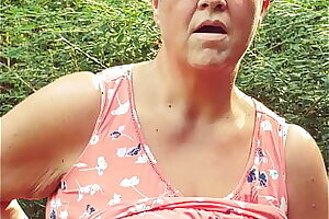 Granny T SQUIRTING IN the public park