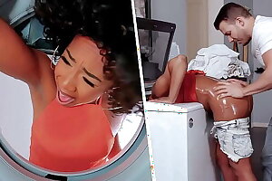 Touching my Girlfriend's Black sMom Stuck in the Washing Machine - MILFED